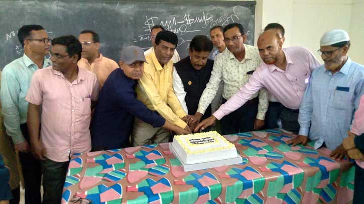 মির্জাপুর ডিগ্রি কলেজে বঙ্গবন্ধুর জন্মদিন ও জাতীয় শিশু দিবস উদযাপন মির্জাপুর ডিগ্রি কলেজে বঙ্গবন্ধুর জন্মদিন ও জাতীয় শিশু দিবস উদযাপন