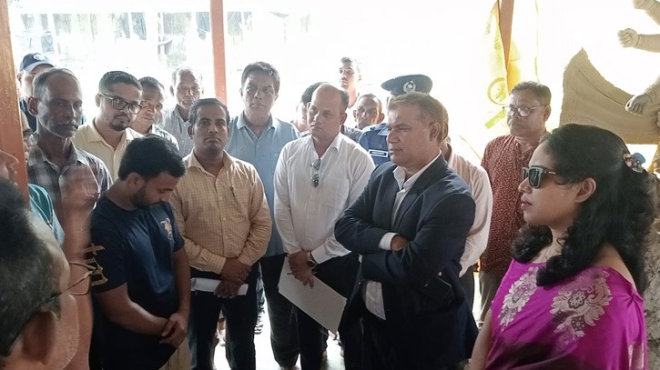 গৌরীপুরে প্রতিমা ভাঙচুরের ঘটনায় মানবাধিকার কমিশনের তদন্ত কমিটি গৌরীপুরে প্রতিমা ভাঙচুরের ঘটনায় মানবাধিকার কমিশনের তদন্ত কমিটি