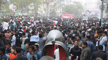 বিএনপির গণমিছিল থেকে গণ-অবস্থান কর্মসূচি ঘোষণা