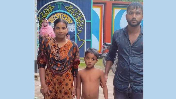 নদীতে ডুবে যাওয়া শিশুকে উদ্ধার করে প্রশংসায় ভাসছেন পুলিশ সদস্য নদীতে ডুবে যাওয়া শিশুকে উদ্ধার করে প্রশংসায় ভাসছেন পুলিশ সদস্য