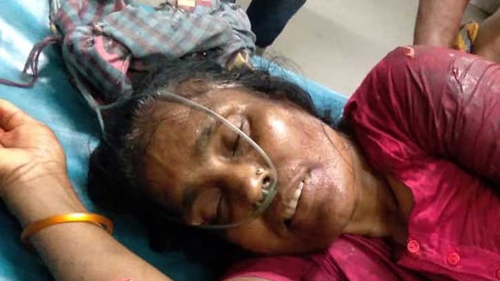 আলমডাঙ্গায় সাক্ষী দেওয়ায় বৃদ্ধাকে কুপিয়ে হত্যা আলমডাঙ্গায় সাক্ষী দেওয়ায় বৃদ্ধাকে কুপিয়ে হত্যা