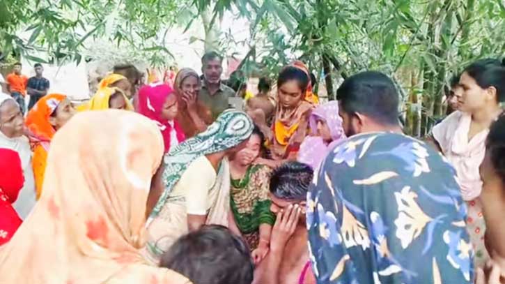 দামুড়হুদায় ফল ব্যবসায়িকে কুপিয়ে হত্যা দামুড়হুদায় ফল ব্যবসায়িকে কুপিয়ে হত্যা
