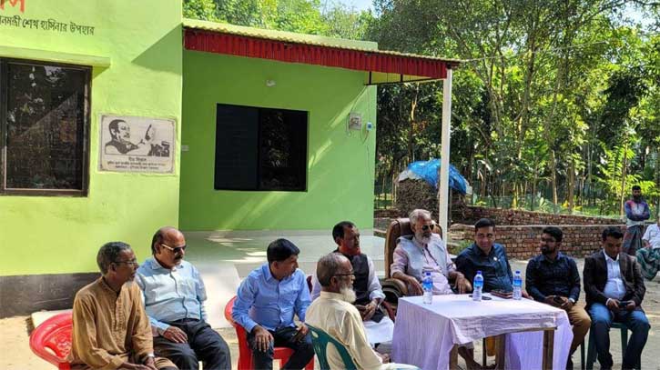 গৌরীপুরে বীর নিবাস ও মুজিববর্ষের ঘর পরিদর্শনে এমপি