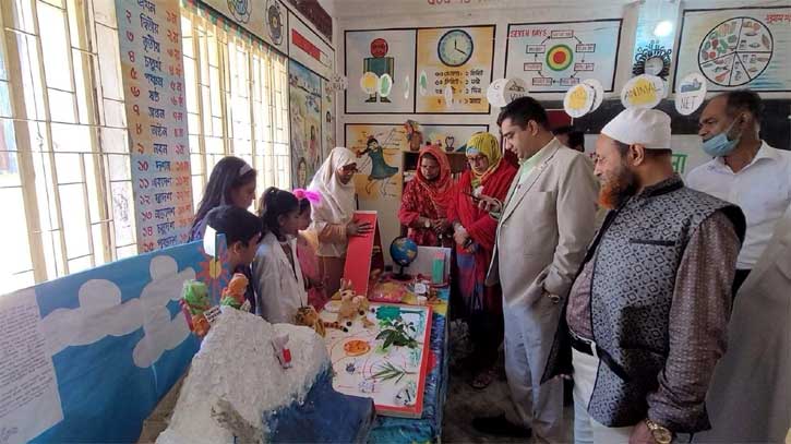 আব্দুল শেখ মেমোরিয়াল সরকারি প্রাথমিক বিদ্যালয়ে বিজ্ঞানমেলা অনুষ্ঠিত