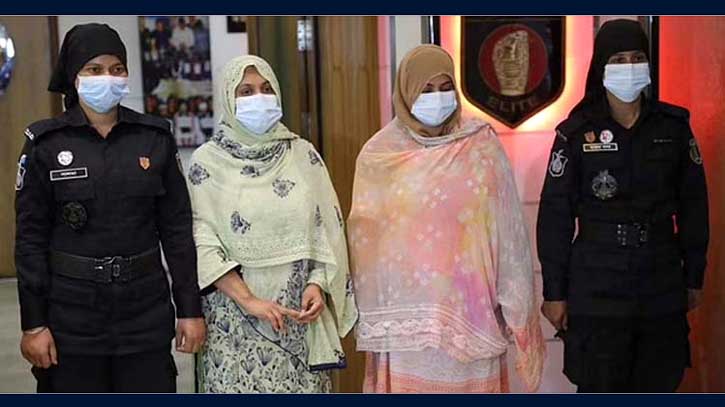 মুক্তি পেলেন পি কে হালদারের সহযোগীর দুই মেয়ে শারমিন ও তানিয়া মুক্তি পেলেন পি কে হালদারের সহযোগীর দুই মেয়ে শারমিন ও তানিয়া