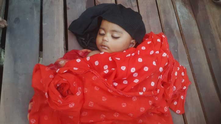 জীবননগরে খাট থেকে পড়ে ৪ মাসের শিশুর মৃত্যু জীবননগরে খাট থেকে পড়ে ৪ মাসের শিশুর মৃত্যু