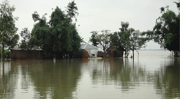 ধরলায় পানি বেড়েছে, কমেছে তিস্তায়