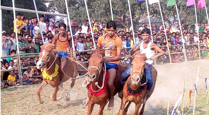 লালমনিরহাটে বর্ষবরণে বিভিন্ন গ্রামীণ খেলার আয়োজন